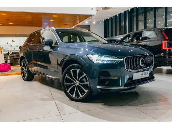 VOLVO XC60 2.0 T8 RECHARGE ULTIMATE AWD GEARTRONIC